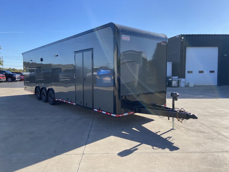 New United PREM+-8.534 Racing Trailer