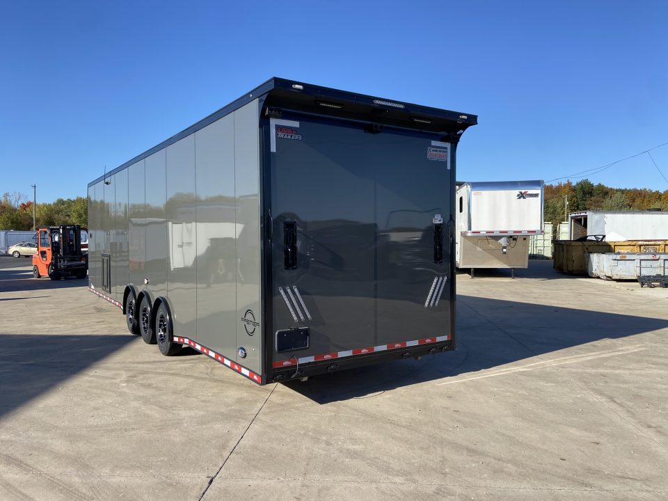 New United PREM+-8.534 Racing Trailer
