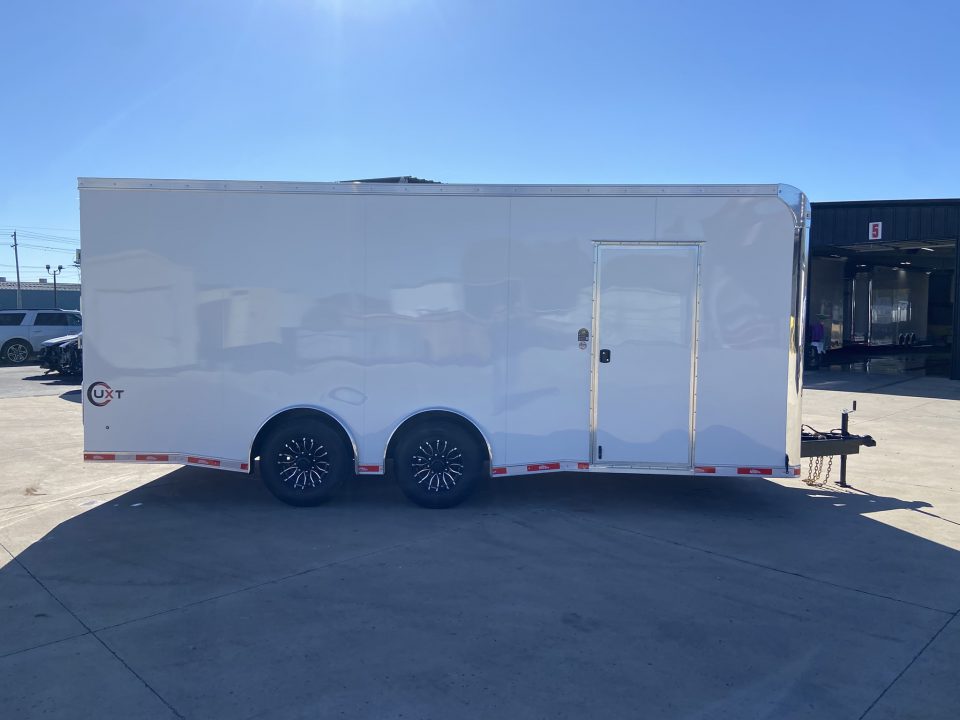 New United Trailers UXT-8.520 Cargo Enclosed Trailer