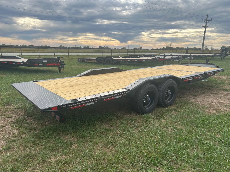 New 2027 Diamond C 102x24 Tandem 23K Pro Tilt w/ 6' Stationary Deck & Drive Over Fenders