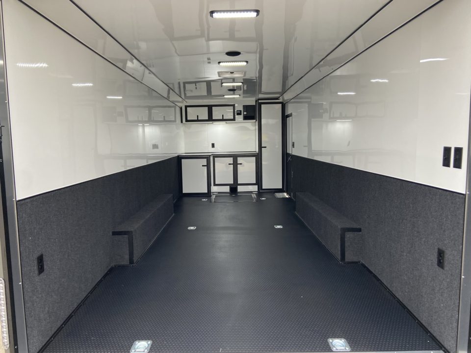 New United PREM-8.5X24 Racing Trailer