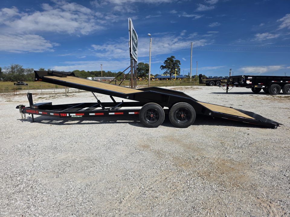 New 2027 MAXX-D T8X TANDEM POWER TILT W/ HYDRO JACK/ DRIVE OVER FENDERS