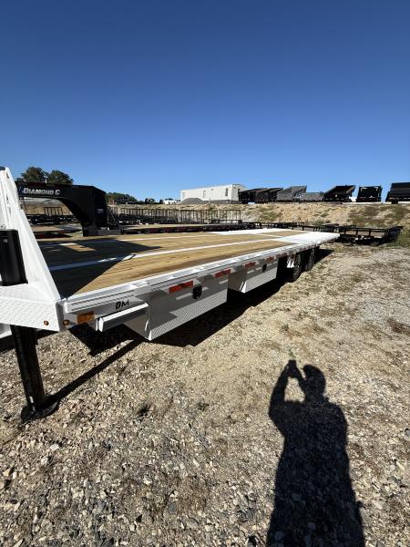 New 2027 Diamond C FMAX 212 30’ Flatbed Trailer, 25.9K GVWR, HYDRAULIC DOVETAIL AND JACKS, ALUMINUM OUTER WHEELS