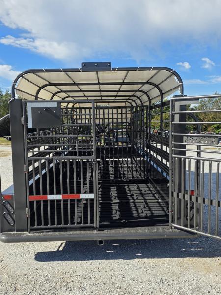 New 2026 Neckover 6'8 X 20 TANDEM GN LIVESTOCK W/ 1 CUT GATE/ BUTTERFLY REAR/ TARP TOP/ RUBBER FLOOR/ 6'8X20 Stock