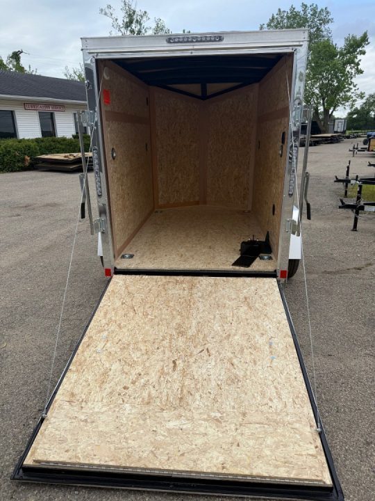 New 2027 US Cargo 5 x 8 Enclosed Trailer w/ Ramp Door with 5ft interior 6IN Side Door (Single) Cargo / Enclosed Trailer- UPGRADES