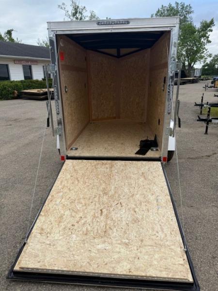 New 2027 US Cargo 5 x 8 Enclosed Trailer w/ Ramp Door with 5ft interior 6IN Side Door (Single) Cargo / Enclosed Trailer- UPGRADES