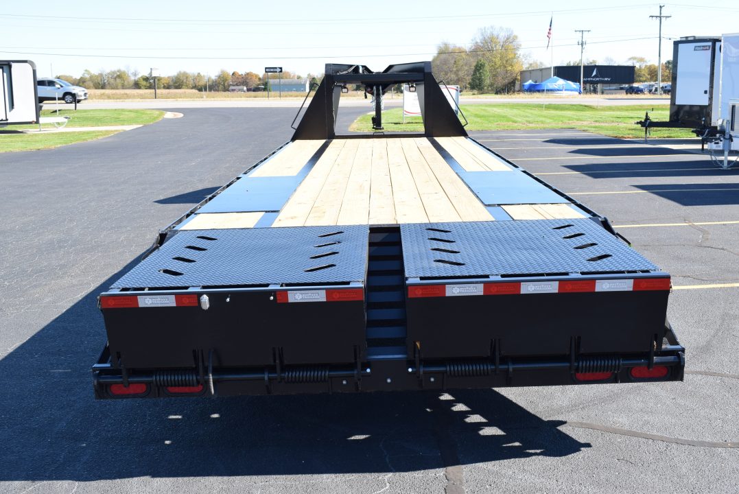 New 2026 Buckeye B-Maxx 25+5 24K Super Single Gooseneck Deckover Trailer