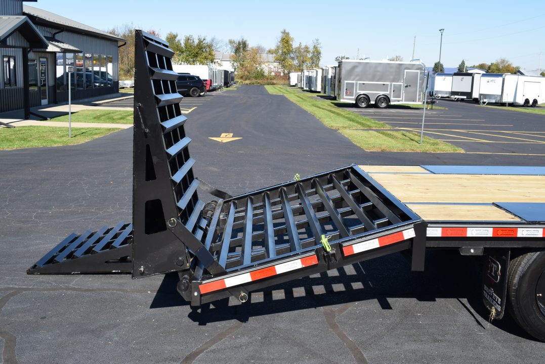 New 2026 Buckeye B-Maxx 25+5 24K Super Single Gooseneck Deckover Trailer