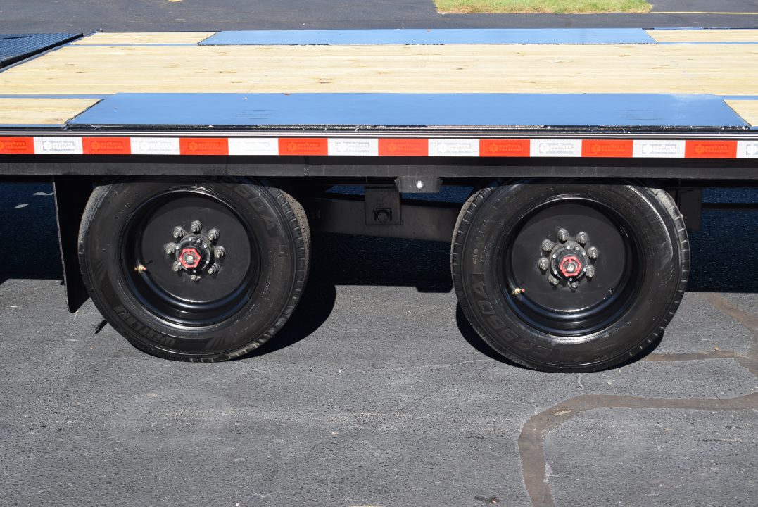 New 2026 Buckeye B-Maxx 25+5 24K Super Single Gooseneck Deckover Trailer