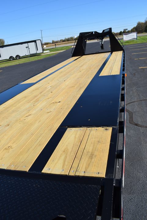 New 2026 Buckeye B-Maxx 25+5 24K Super Single Gooseneck Deckover Trailer