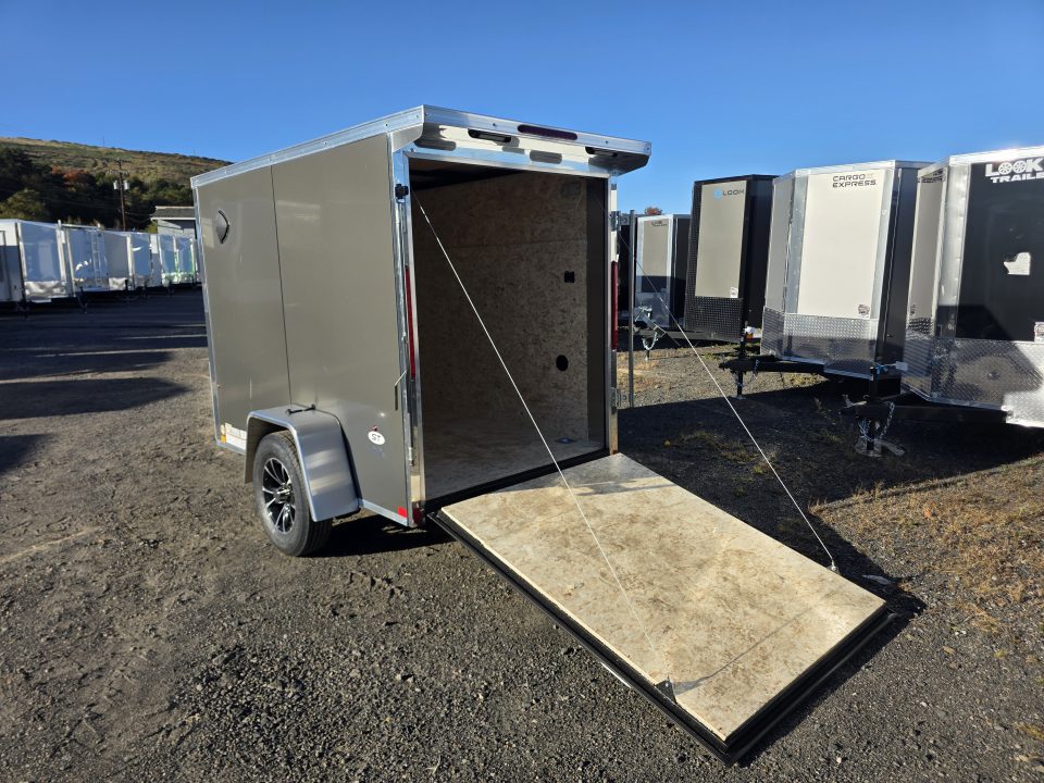 New 2027 Look Trailers ST DLX 5X8 - RAMP Cargo / Enclosed Trailer