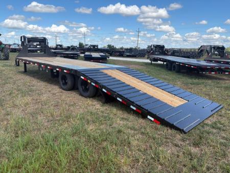 New 2027 Load Trail 102x32 Tandem 25.9K GN Hydrotail Flatbed Trailer W/ Steel Runners, Hydro Jacks, & 14 Ply Tires