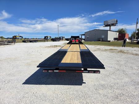 New 2027 Diamond C Trailers 102 X 32 FMAX216 TANDEM DUAL GN PACESETTER HYDROTAIL W/ STEEL RUNNERS/ HYDRO JACKS/ 102X32 Flatbed Trailer