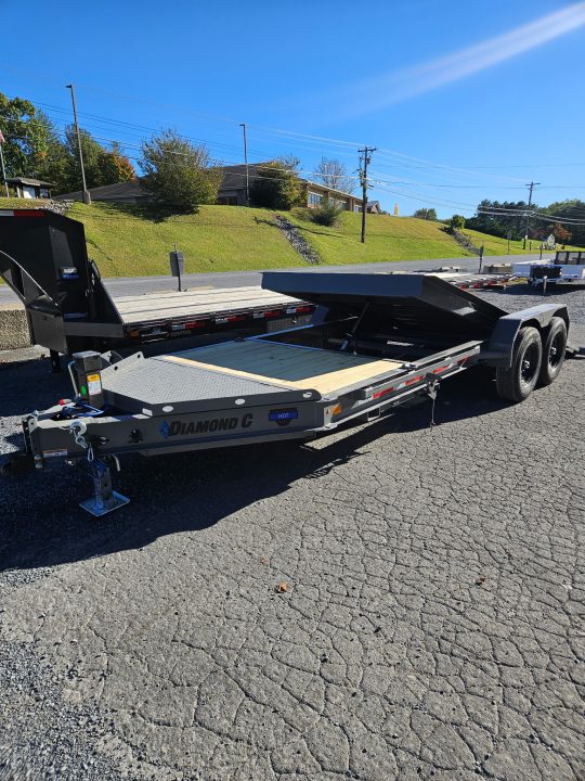 New 2026 Diamond C HDT207 Tilt Trailer 2 SPEED 15K JACK 14 PLY TIRES