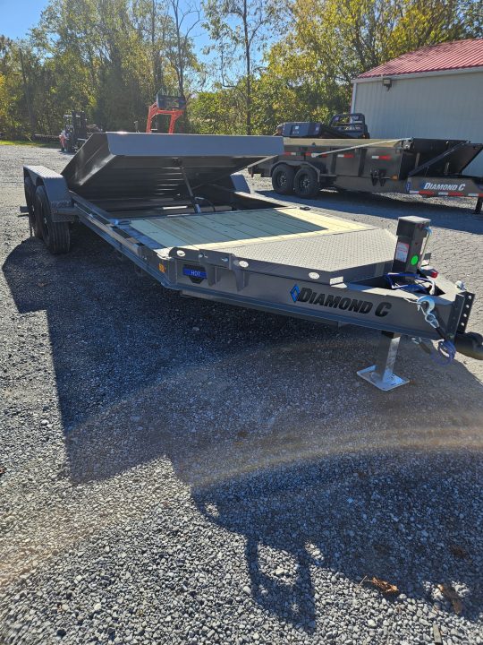 New 2026 Diamond C HDT207 Tilt Trailer 2 SPEED 15K JACK 14 PLY TIRES