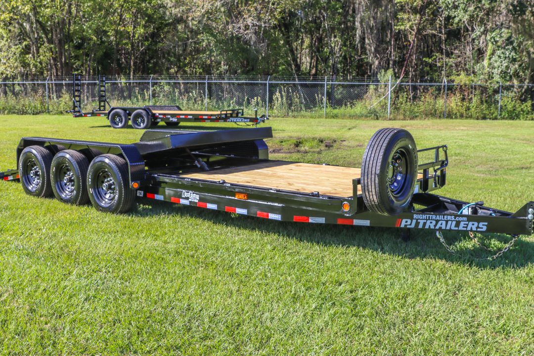 New 2027 7X24 PJ TILT EQUIPMENT TRAILER