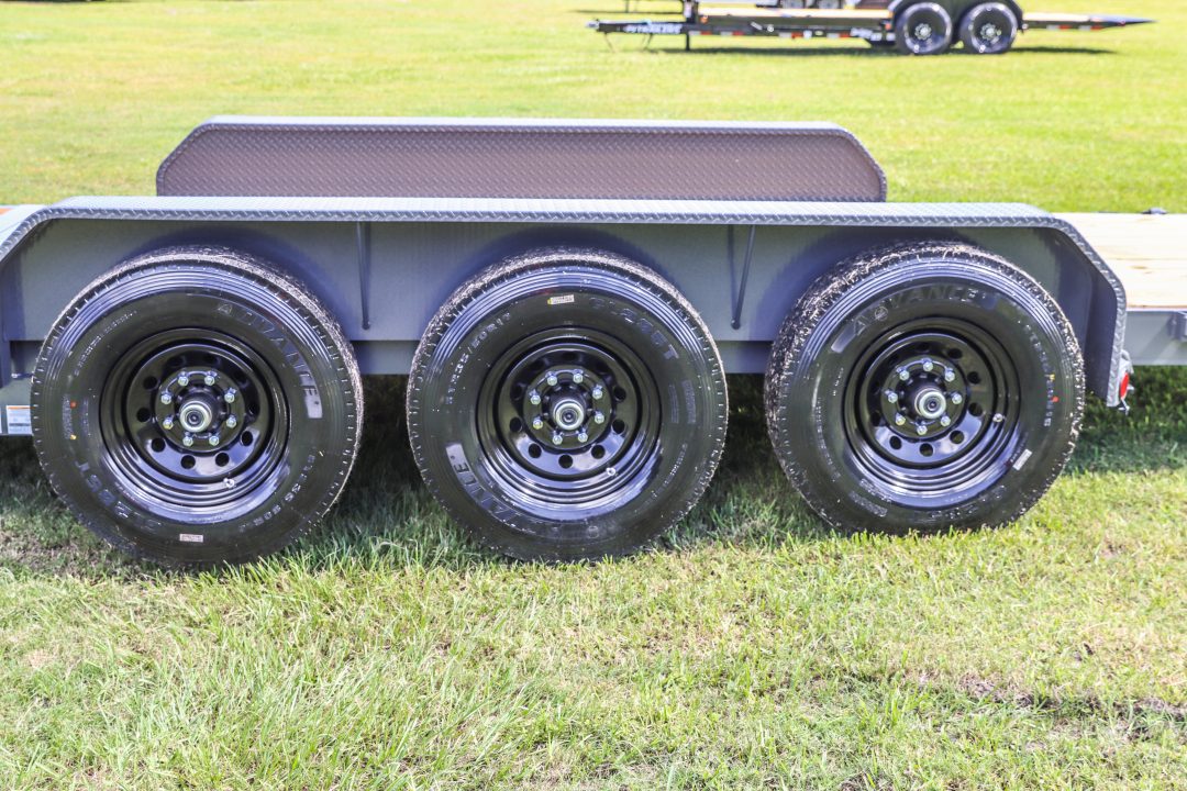 New 2027 7X24 PJ TILT EQUIPMENT TRAILER