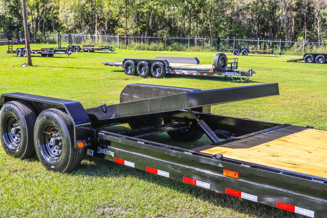 New 2027 7X24 PJ TILT EQUIPMENT TRAILER