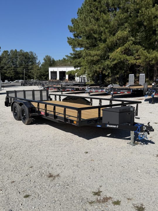 New 2027 Diamond C Black GTU235 83"x18'