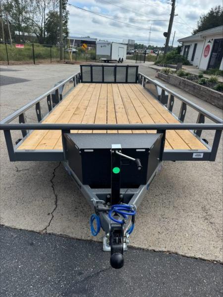 New 2027 Diamond C 83x20' Utility, Two 6K Axles, Bi-fold Ramp Gate TUT206