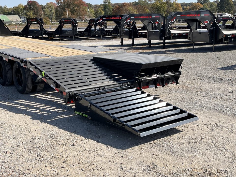 New 2027 Load Trail 102"x30' 24k Gooseneck Flatbed Trailer