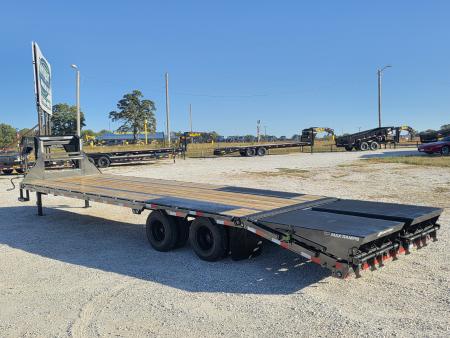 New 2027 Load Trail 102 x 32 TANDEM DUAL LOW PRO GN W/ 5' DOVE/ MAX RAMPS