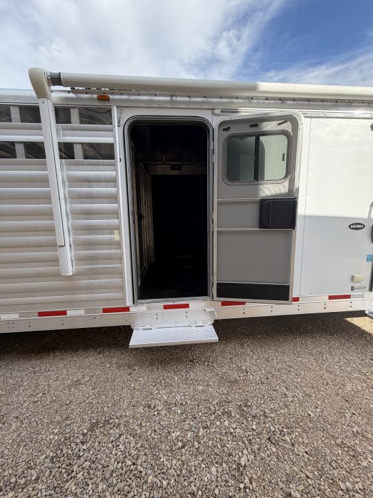 Used 2012 Exiss Trailers STC830LQ Stock / Stock Combo Trailer