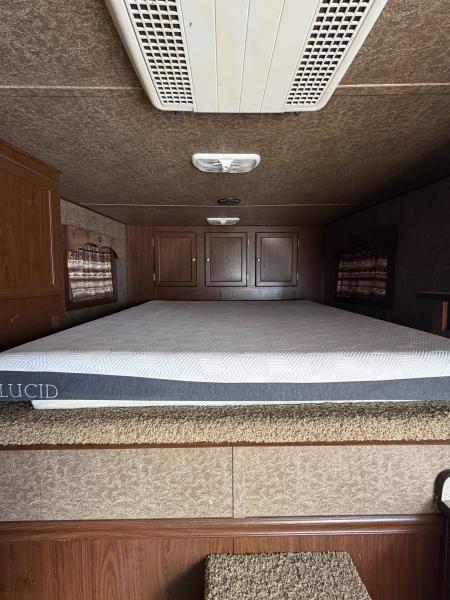 Used 2012 Exiss Trailers STC830LQ Stock / Stock Combo Trailer