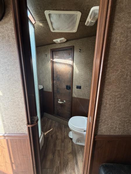 Used 2012 Exiss Trailers STC830LQ Stock / Stock Combo Trailer