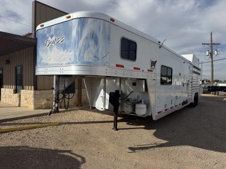 Used 2012 Exiss Trailers STC830LQ Stock / Stock Combo Trailer
