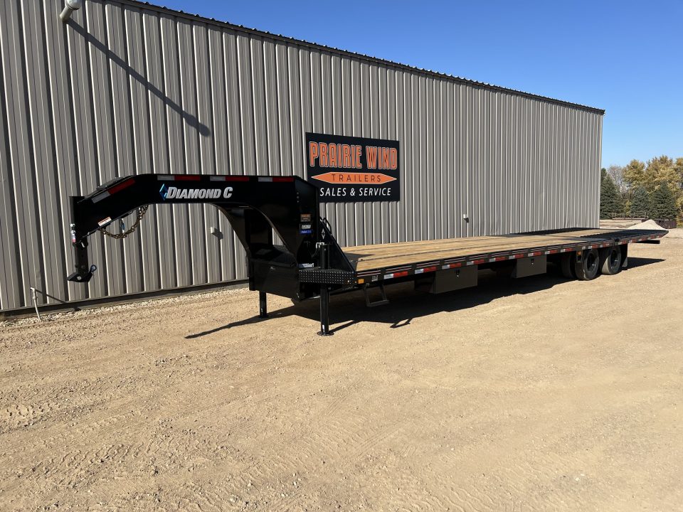 New 2027 Diamond C Trailers 38' FMAX212HDT Gooseneck Hydraulic Tail Flatbed Trailer