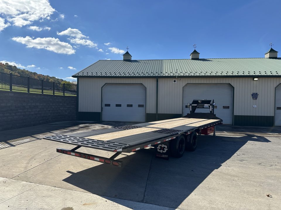 New Buckshot 32' Bolt HD Gooseneck w/Hydraulic Dovetail