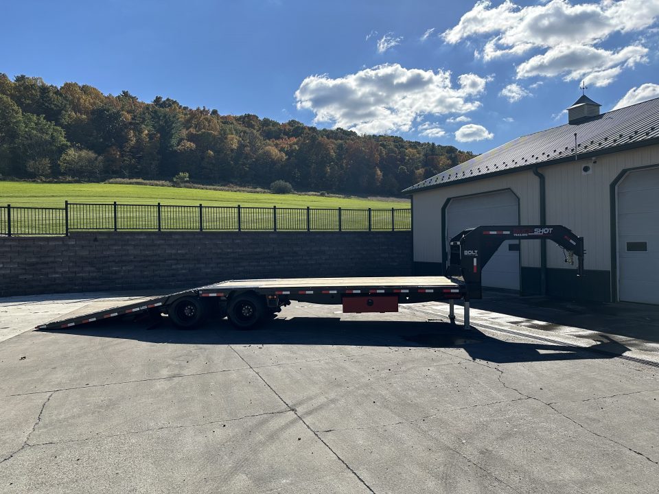 New Buckshot 32' Bolt HD Gooseneck w/Hydraulic Dovetail