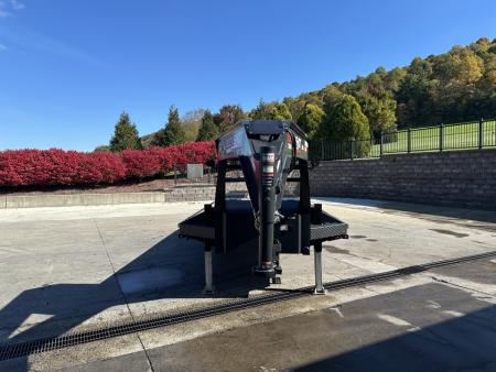 New Buckshot 30' Bolt HD Gooseneck w/Hydraulic Dovetail