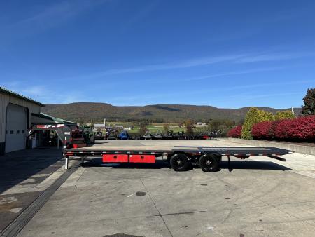 New Buckshot 32' Bolt-HD Gooseneck w/ Hydraulic Dovetail