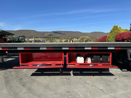 New Buckshot 32' Bolt-HD Gooseneck w/ Hydraulic Dovetail