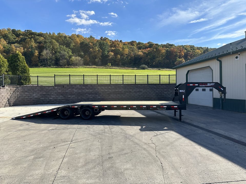 New Buckshot 32' Bolt HD Gooseneck w/Hydraulic Dovetail