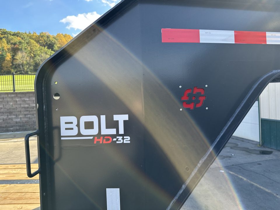 New Buckshot 32' Bolt HD Gooseneck w/Hydraulic Dovetail