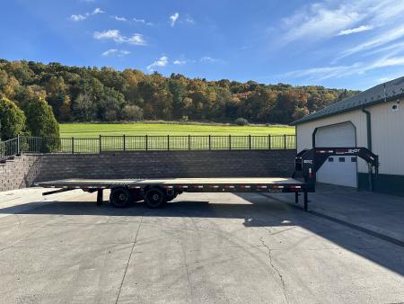 New Buckshot 32' Bolt HD Gooseneck w/Hydraulic Dovetail