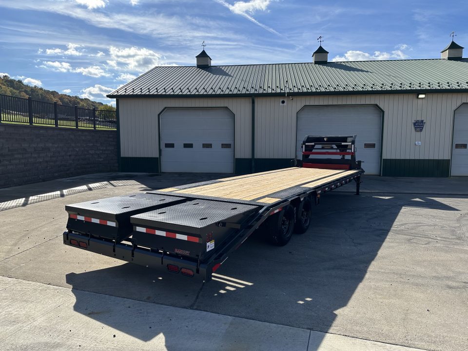 New 2027 Buckshot 30' Low-Pro Gooseneck w/Max Ramps