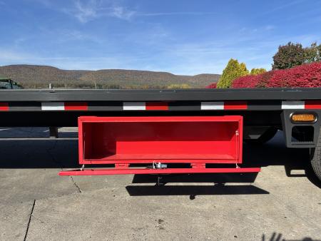 New 2027 Buckshot 30' Low-Pro Gooseneck w/Max Ramps