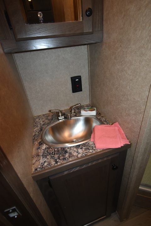 Used 2024 Lakota Charger Horse Trailer