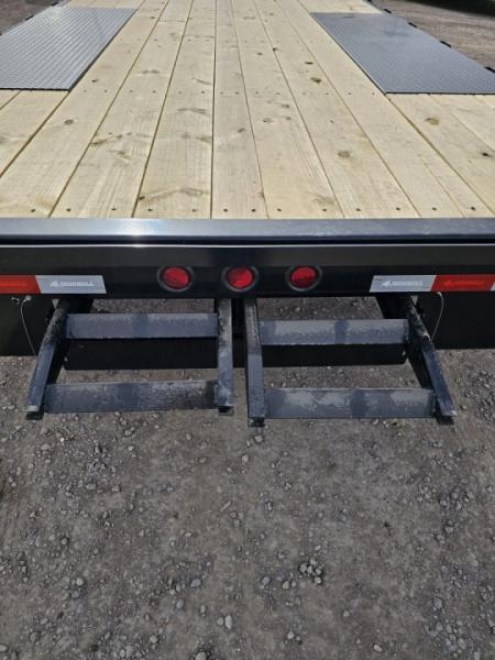 New 2027 Iron Bull 22' 14k Deckover Equipment Trailer
