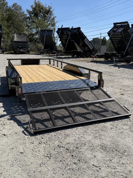 New 2027 Diamond C Gray GTU235 83"x16'