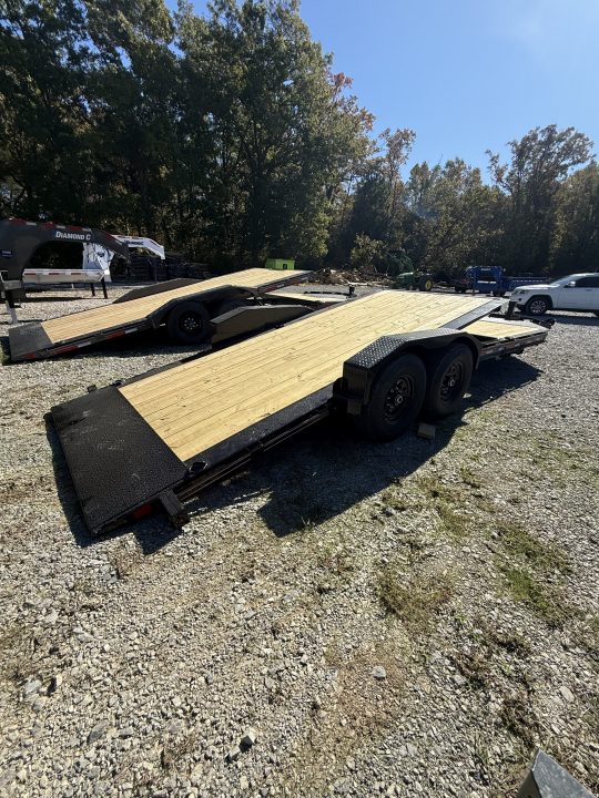 New 2027 Diamond C HDT 207 22’ Tilt Trailer, PACESETTER EDITION, FORK HOLDERS, HEAVY FENDERS, 15.5K GVWR