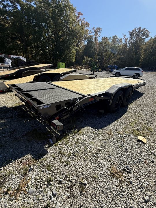 New 2027 Diamond C LPX 207 22’ Equipment Trailer, MAX RAMPS, FORK HOLDERS, WINCH PLATE, 17.5 WHEEL/TIRE UPGRADE