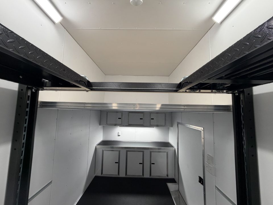 New 2027 8.5X28 TEAM SPIRIT STACKER