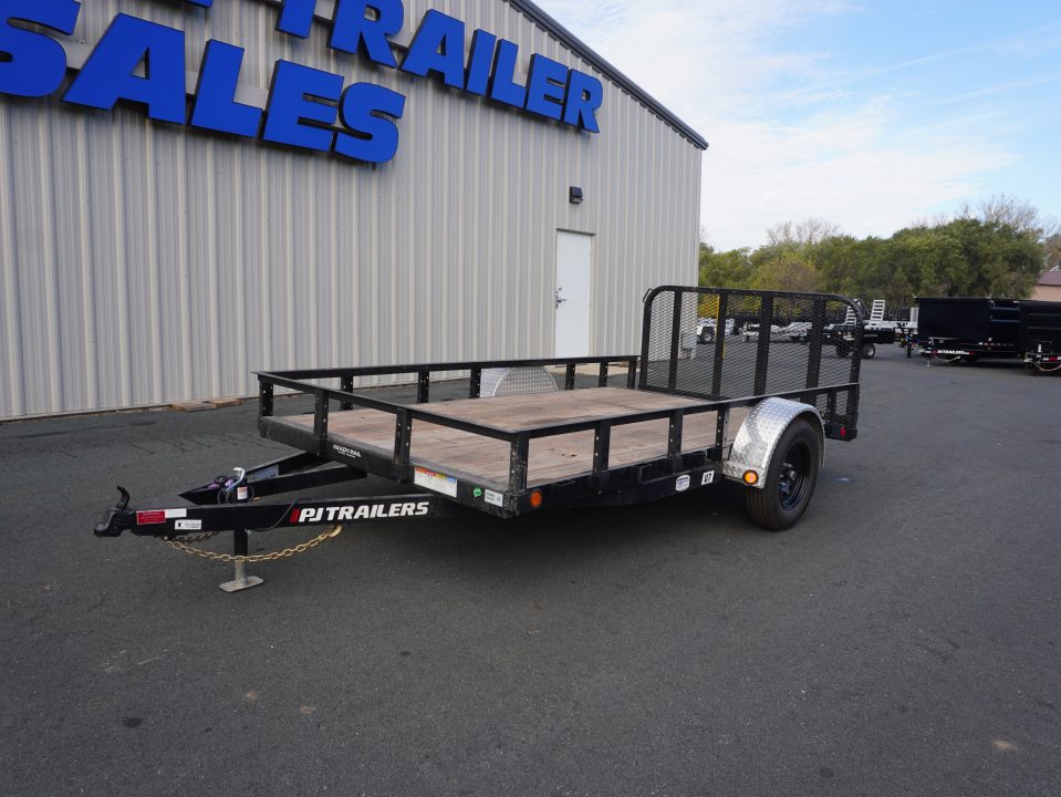 Used 2026 PJ Trailers 77x12' Utility W/Dovetail