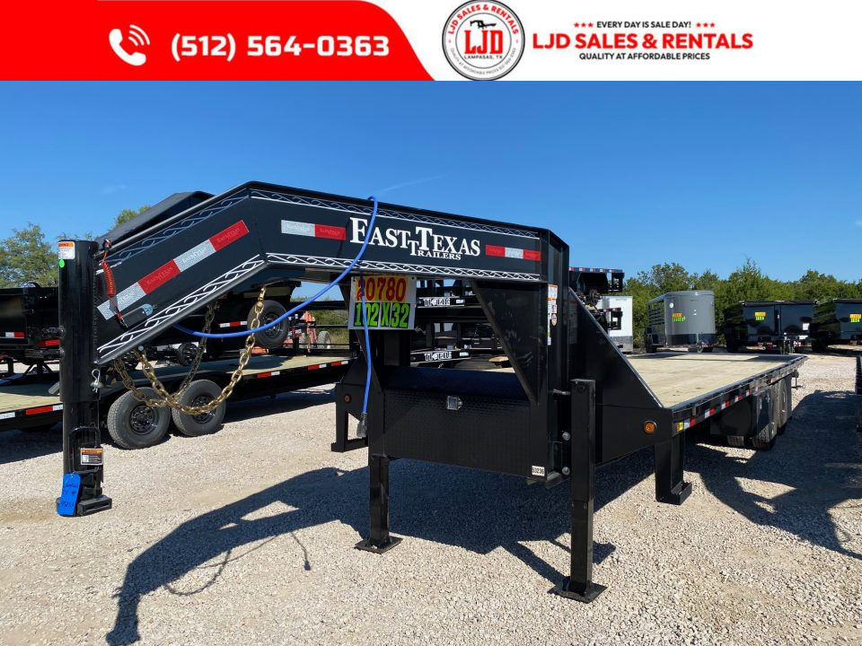 New 2027 East Texas - 102" X 32' - Deckover - hydraulic dove - Equipment Trailer