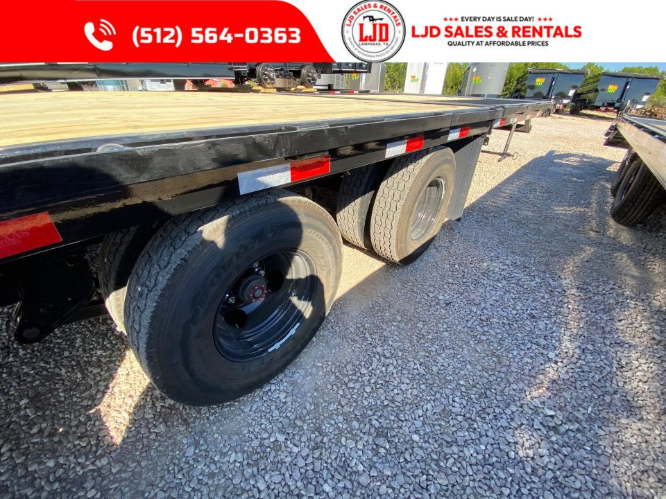 New 2027 East Texas - 102" X 32' - Deckover - hydraulic dove - Equipment Trailer